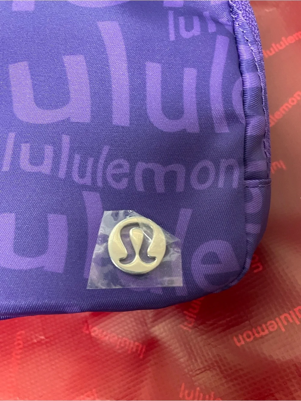 lululemon athletica sleek crossbody